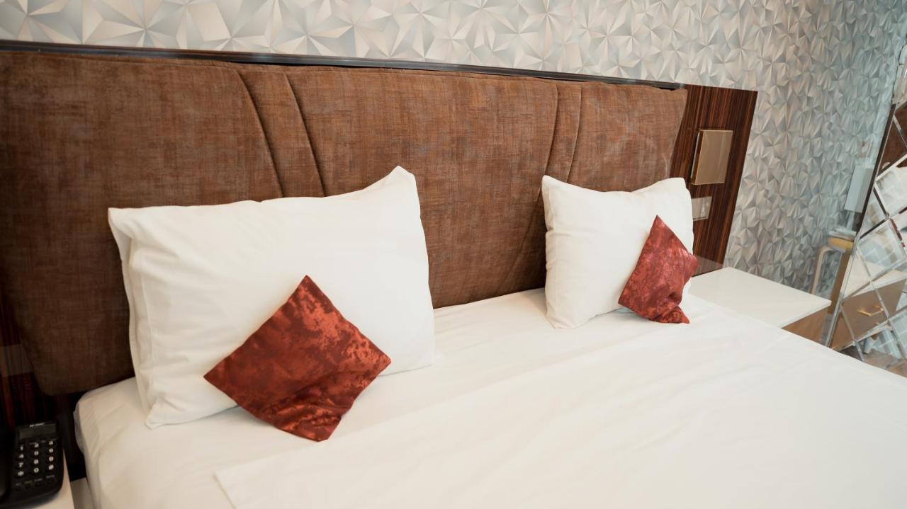 Dionis Baku Hotel Eksteriør bilde